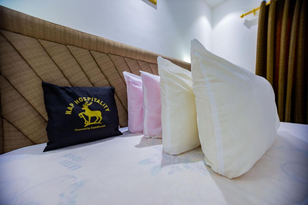 Nap Apartment Hotel Dansoman Esterno foto