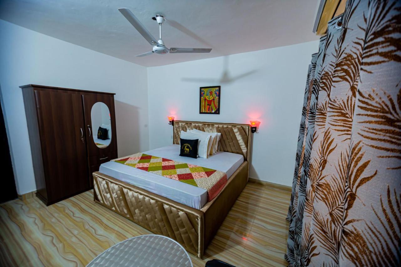 Nap Apartment Hotel Dansoman Esterno foto