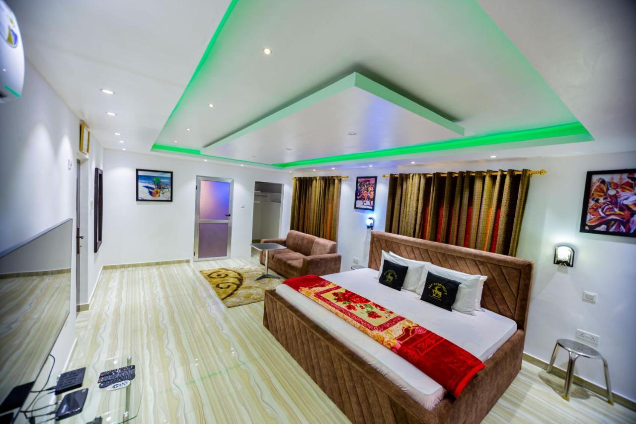 Nap Apartment Hotel Dansoman Esterno foto