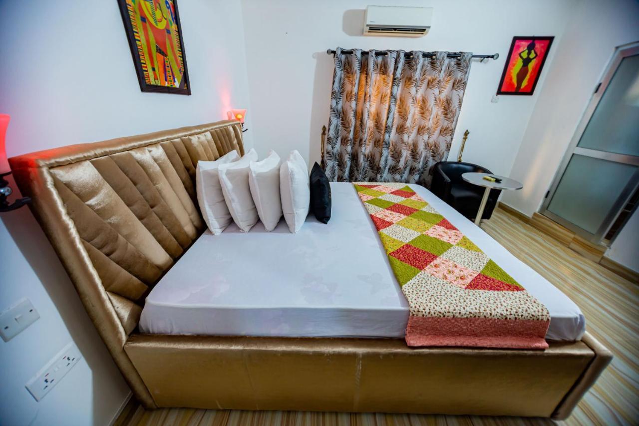 Nap Apartment Hotel Dansoman Esterno foto